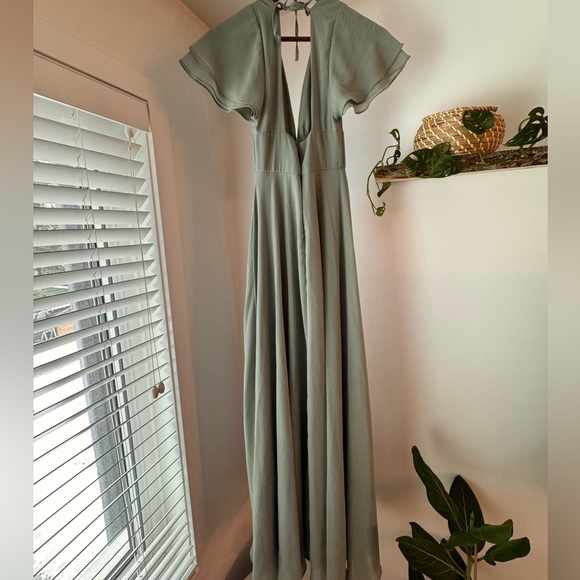 Lulu’s Flutter Sleeve Maxi Dress - Picture 3 of 4